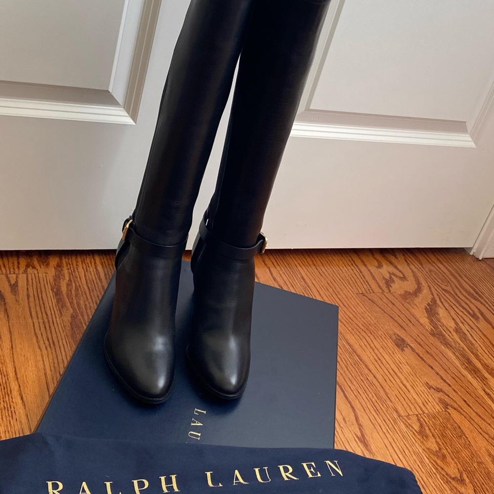 Ralph Lauren Collection- “Mela” tall Black calfskin boots, stretch gore panels. - Picture 5 of 13
